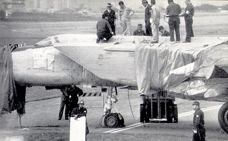 MiG-25_8.jpg (37777 bytes)