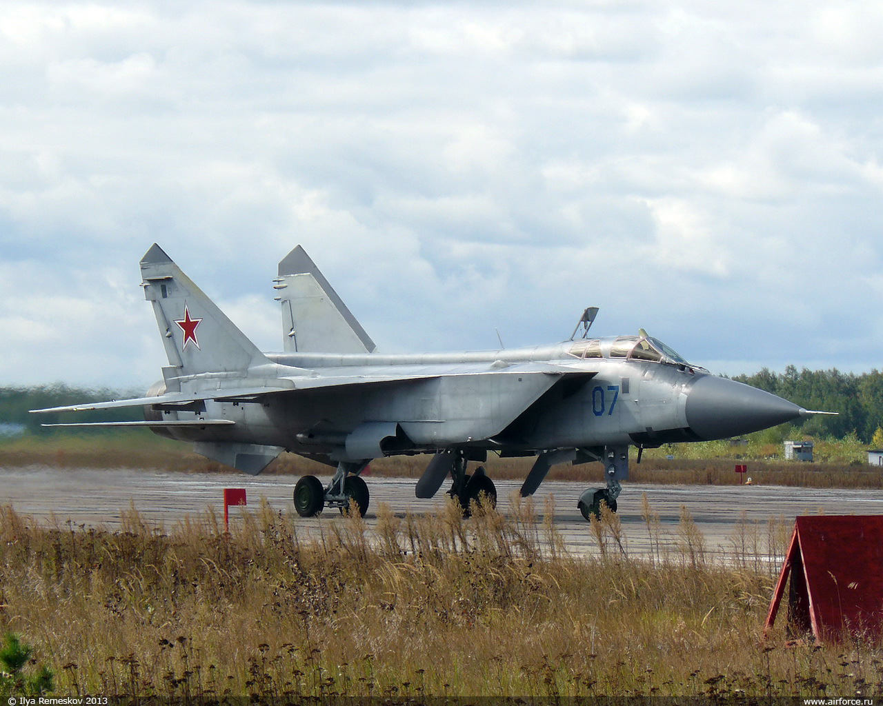 49864d1372274660-i_remeskov_mig-31bm_07_1280.jpg