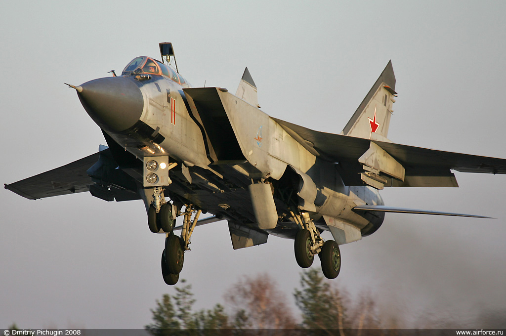 http://www.airforce.ru/content/attachments/51844-37560d1333310811-dp_mig-31_01_1024.jpg