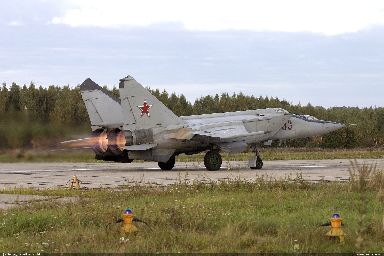 54137d1402214645-s_tsvetkov_mig-25ru_33_1600.jpg