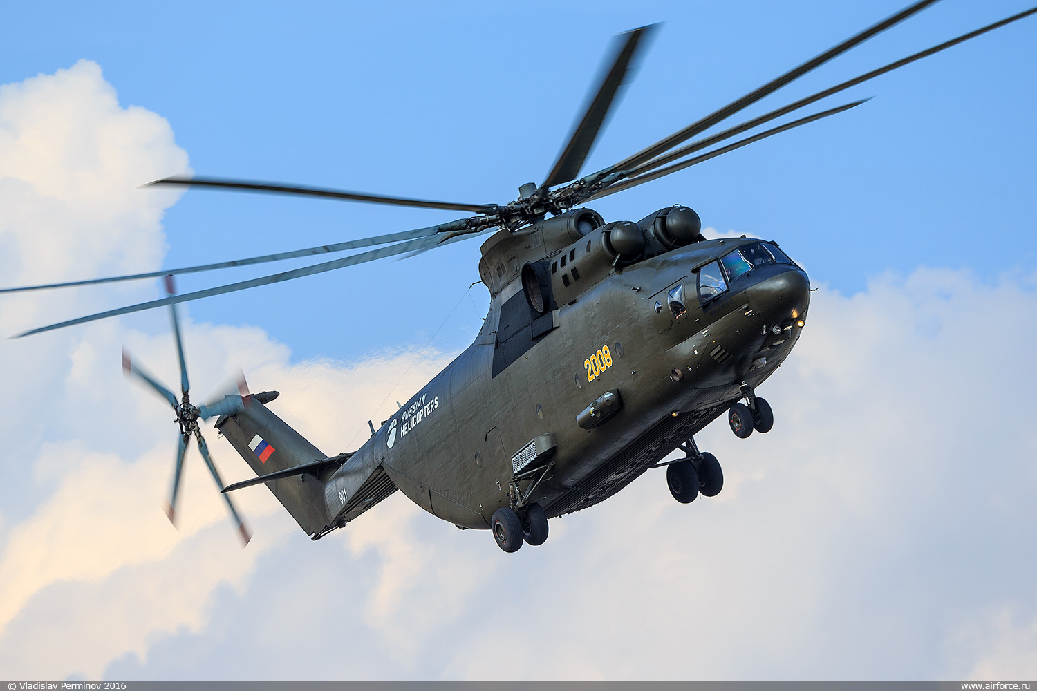 http://www.airforce.ru/content/attachments/68716-v-perminov-mi-26t2-901-1500.jpg